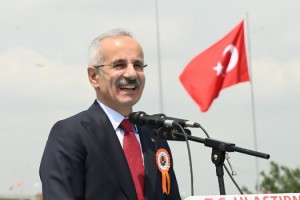 Bakan Uraloğlu: Otoyol ve köprülerden 1 milyar 80 milyon 384 bin 814 araç geçiş yaptı