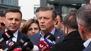 Özgür Özel: Kimse pes edeceğimizi, teslim olacağımızı düşünmesin