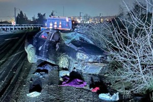 Bariyere çarpan otomobilde Rüya öldü, anne ile babası yaralı
