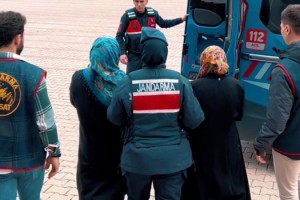 2 günlük bebeği boğup çukura gömen firari anne ile anneanneyi JASAT yakaladı