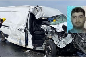 Minibüs, tankere çarptı; 1 ölü, 1 yaralı