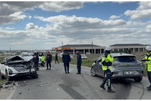 Tekirdağ'da 3 araç kazaya karıştı; 3'ü askeri personel 6 yaralı