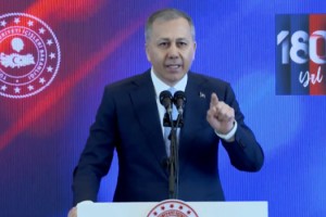 Bakan Yerlikaya: Meşruiyeti sokakta arayanlara en net cevabı polislerimiz verdi