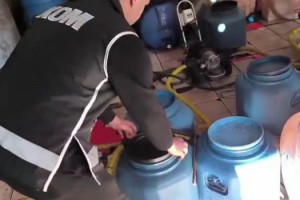 Tekirdağ'da 28 bin 658 litre sahte içki ele geçirildi