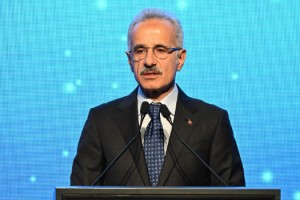 Bakan Uraloğlu: 2025'te 35 bin 416 zararlı internet adresine erişim engeli getirildi