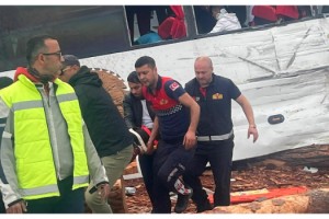 Çanakkale'de zincirleme kaza; 8 ölü, 20 yaralı