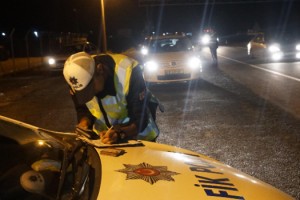 Edirne’deki trafik denetimlerinde 79 sürücüye 348 bin 569 lira ceza
