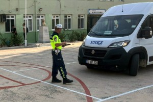 Jandarmadan okul önü ve çevrelerinde denetim