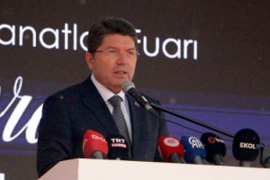 Bakan Tunç: Alıkoyduğunuz insan hakları savunucularını serbest bırakmanız gerekir