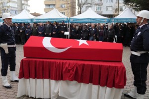Hayatını kaybeden polis memuru son yolculuğuna uğurlandı