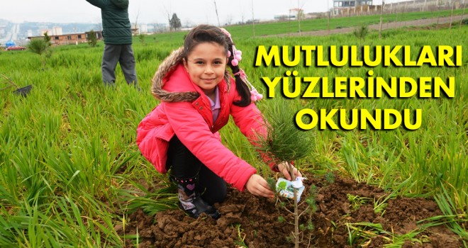 Minikler kendi fidanlarını dikti