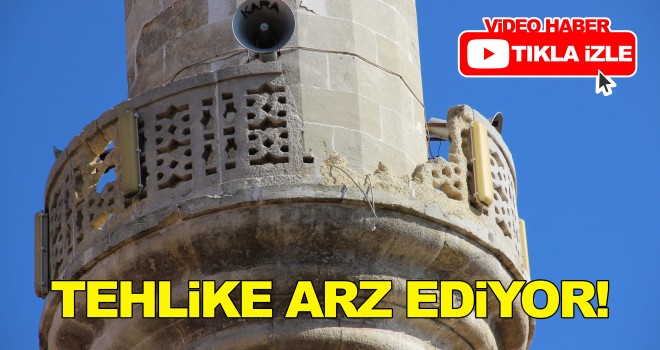 Caminin Şerefesi Dökülüyor!