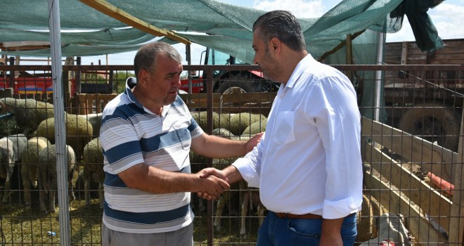 Başkan Yurdakul'dan Kurban Pazarına Ziyaret