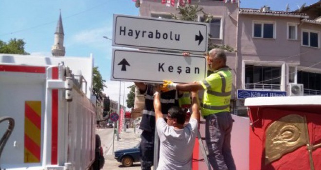 Yön Tabelaları Yenileniyor