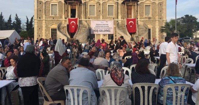 Gelibolu Mevlevihanesi’ndeki İftar Yemeği’ne Keşan’dan Büyük Katılım