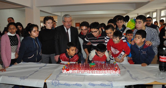 Engelliler Günü'nde Anlamlı Etkinlik