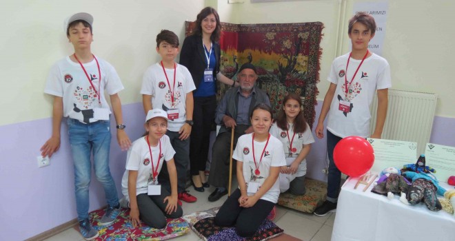 Dedelerinin Oyuncaklarını Tanıdılar