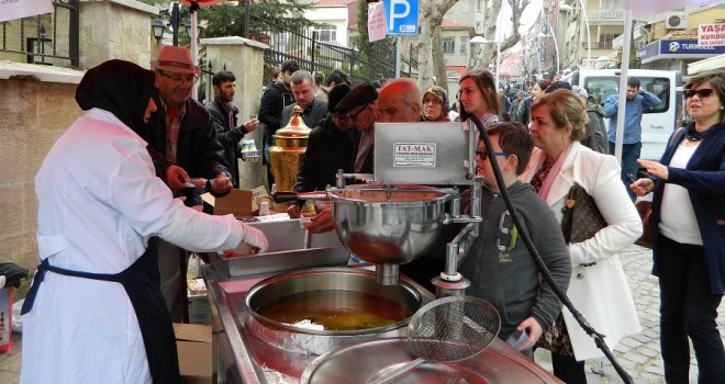 Merhum İş Adamı Mehmet Yaman İçin Lokma Dağıtıldı