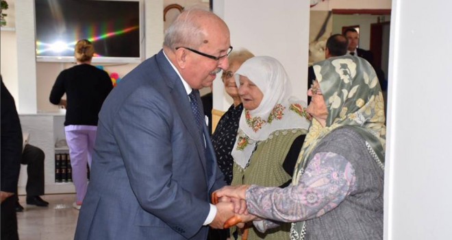 Huzurevi Sakinlerinin Yeni Yılını Kutladı