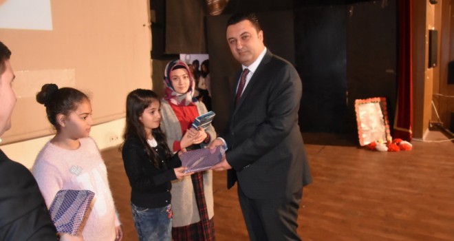 İstiklal Marşı’nı Güzel Okuma Yarışması’nın Ödülleri Verildi