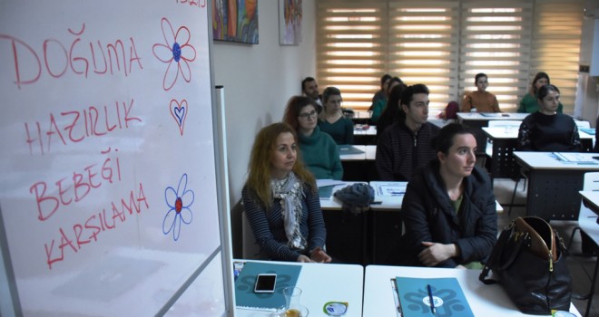 “Doğuma hazırlık ve bebeği karşılama” eğitimleri başladı