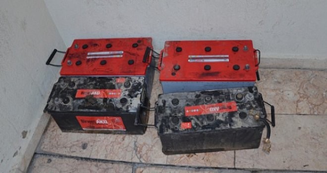 Akü Hırsızları Yakalandı