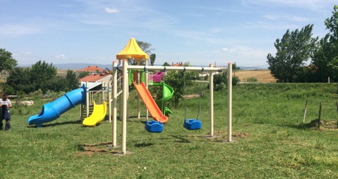 Mahallelere Yeni Oyun Parkları Kurulmaya Başlandı