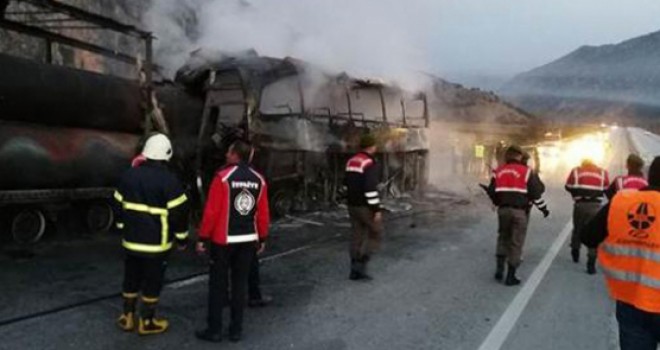 FECİ KAZA 13 CAN ALDI