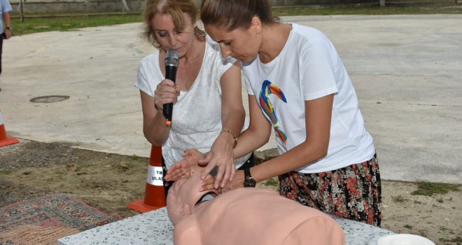Kadınlara İlk Yardım Eğitimi