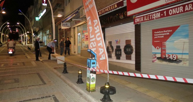 Binadan Kopan Sıva Parçaları Korkuttu!