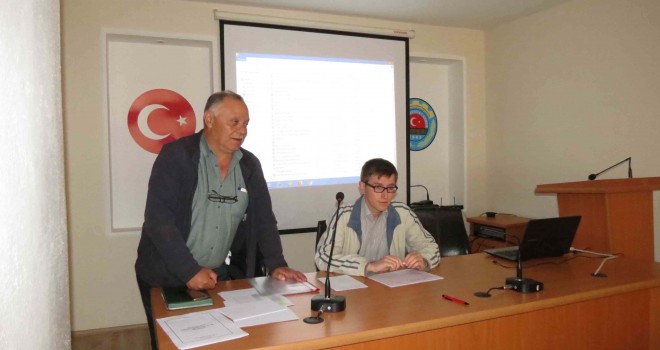 Çiftçilere Ağaç Budama Eğitimi