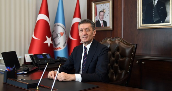 Öğrencilere Müjde! Yeni Tatiller Açıklandı...