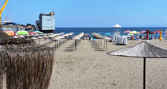 Kumbağ Mutlukent Halk Plajı Bu Yıl Da Tatilcilerin Yanında