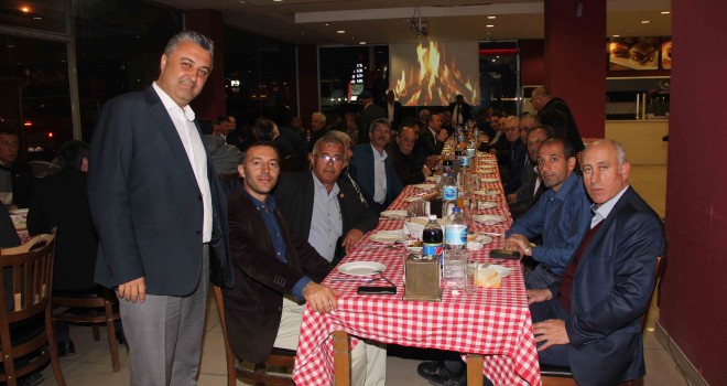 Muhtarlar Derneğinden Veda Yemeği