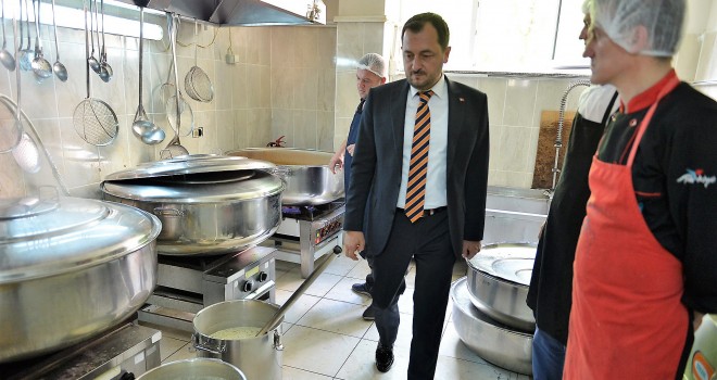 Yüksel “Gönül Sofraları”nın kaynağını açıkladı!