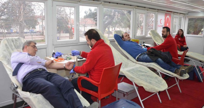 İki Günde 174 Ünite Kan Bağışı