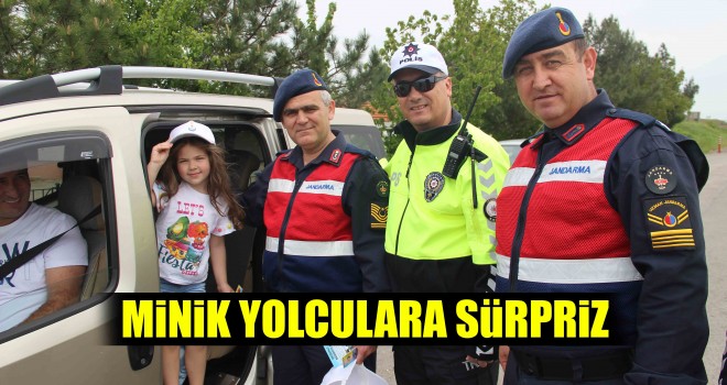 Jandarma’dan Şapkalı Trafik Uygulaması