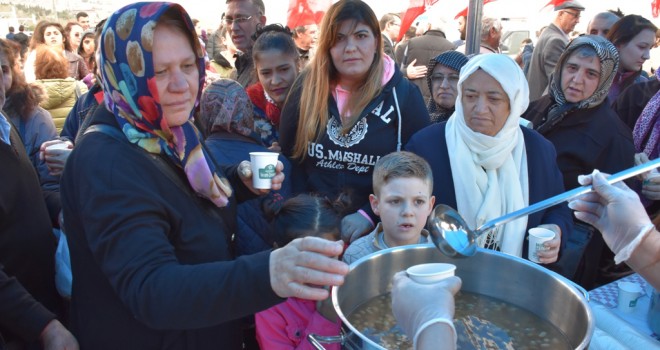Çanakkale Zaferi anısına yağlı buğday çorbası ve üzüm hoşafı ikramı