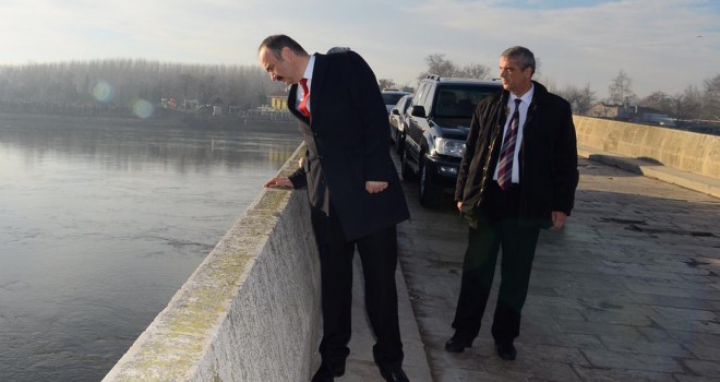 Tarihi Köprüler Onarılıyor