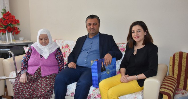 Başkan Yurdakul, Şehit Annelerini Ziyaret Etti